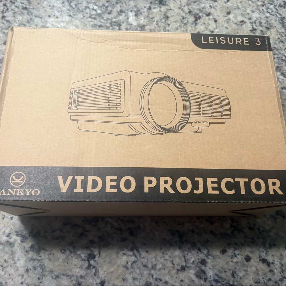Vankyo Leisure 3 Mini Video Projector in White New in box Model Number Q5